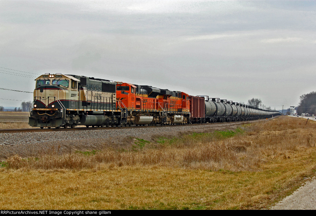 BNSF 9626 Leads more oil Nb.